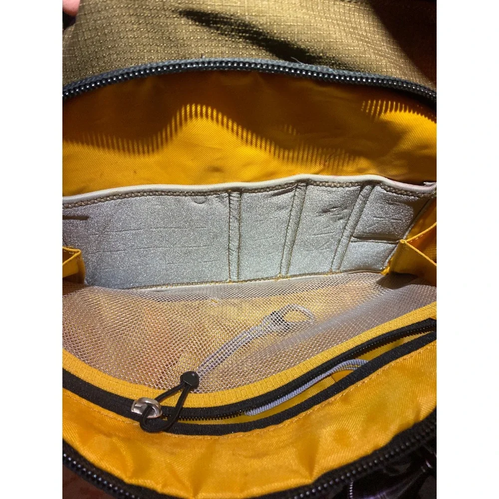 KEEN Mens Messenger Bag Olive Tan Canvas‎ Ripstop Laptop Commuter Shoulder Bag